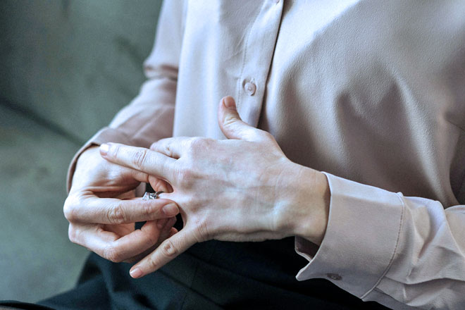 Emotional wellbeing support from Lulia Selivestru